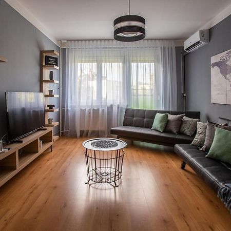 Center Home Apartman Orosháza Eksteriør bilde