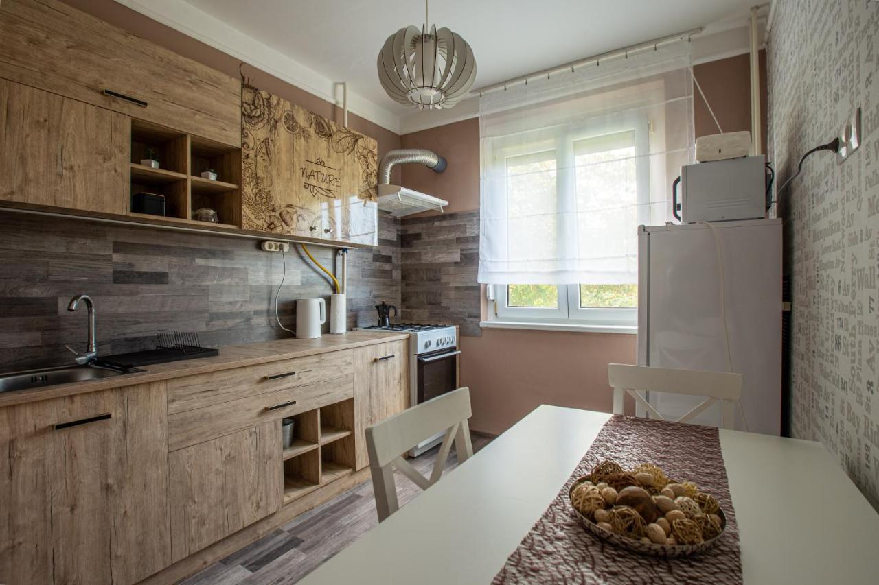 Center Home Apartman Orosháza Eksteriør bilde